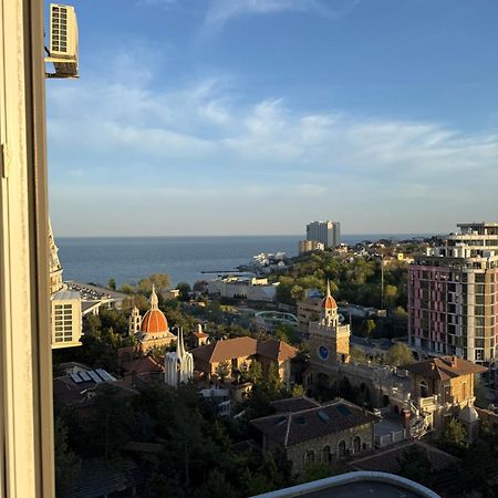 Gagarin Plaza Apartments Odesa Exterior photo