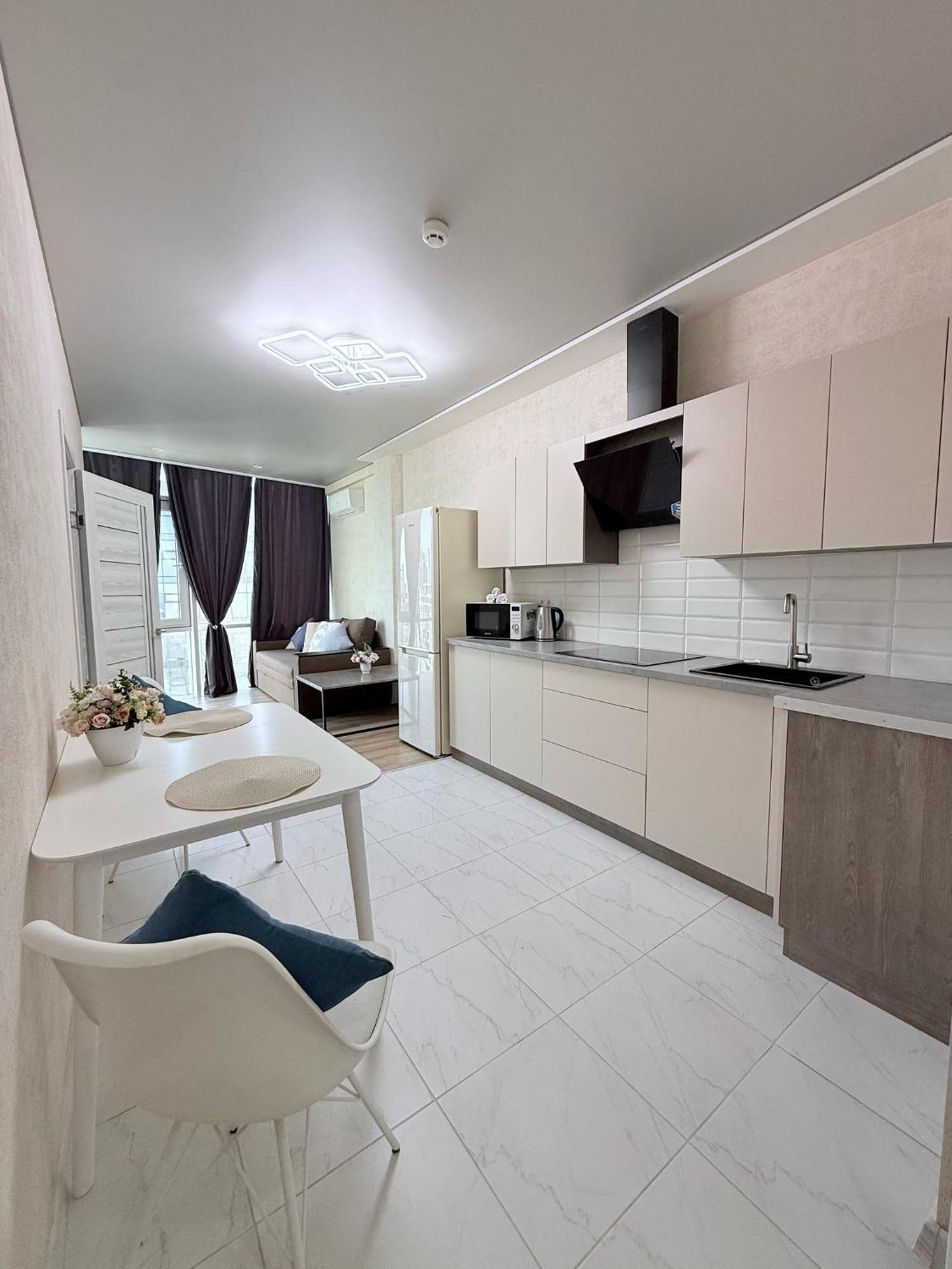 Gagarin Plaza Apartments Odesa Exterior photo