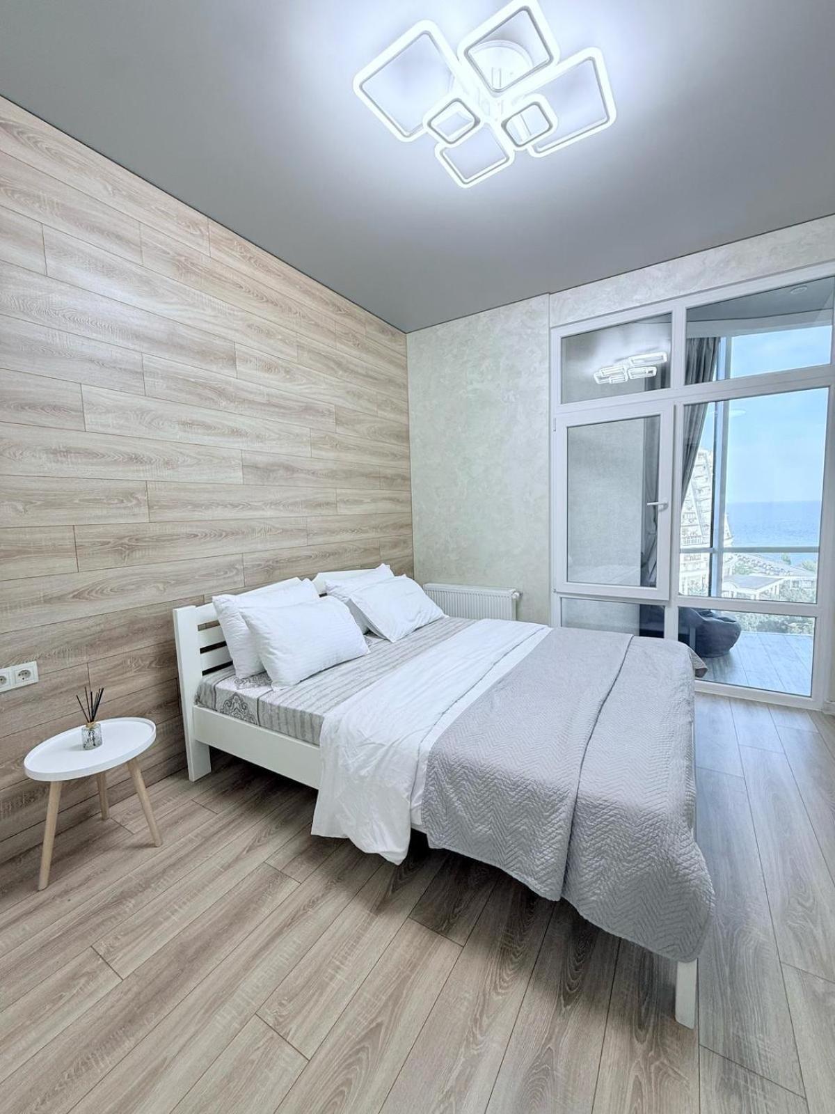Gagarin Plaza Apartments Odesa Exterior photo