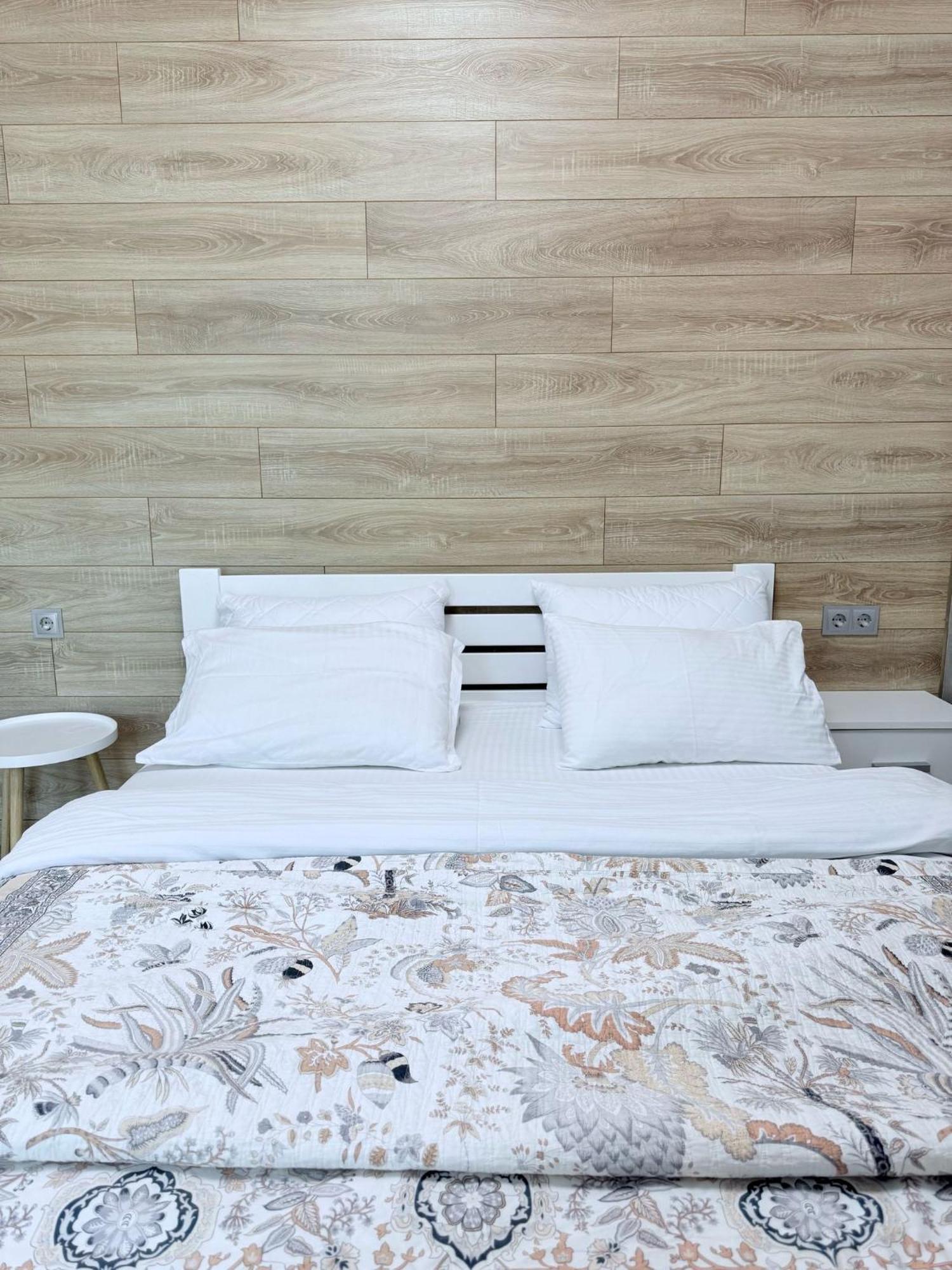 Gagarin Plaza Apartments Odesa Exterior photo