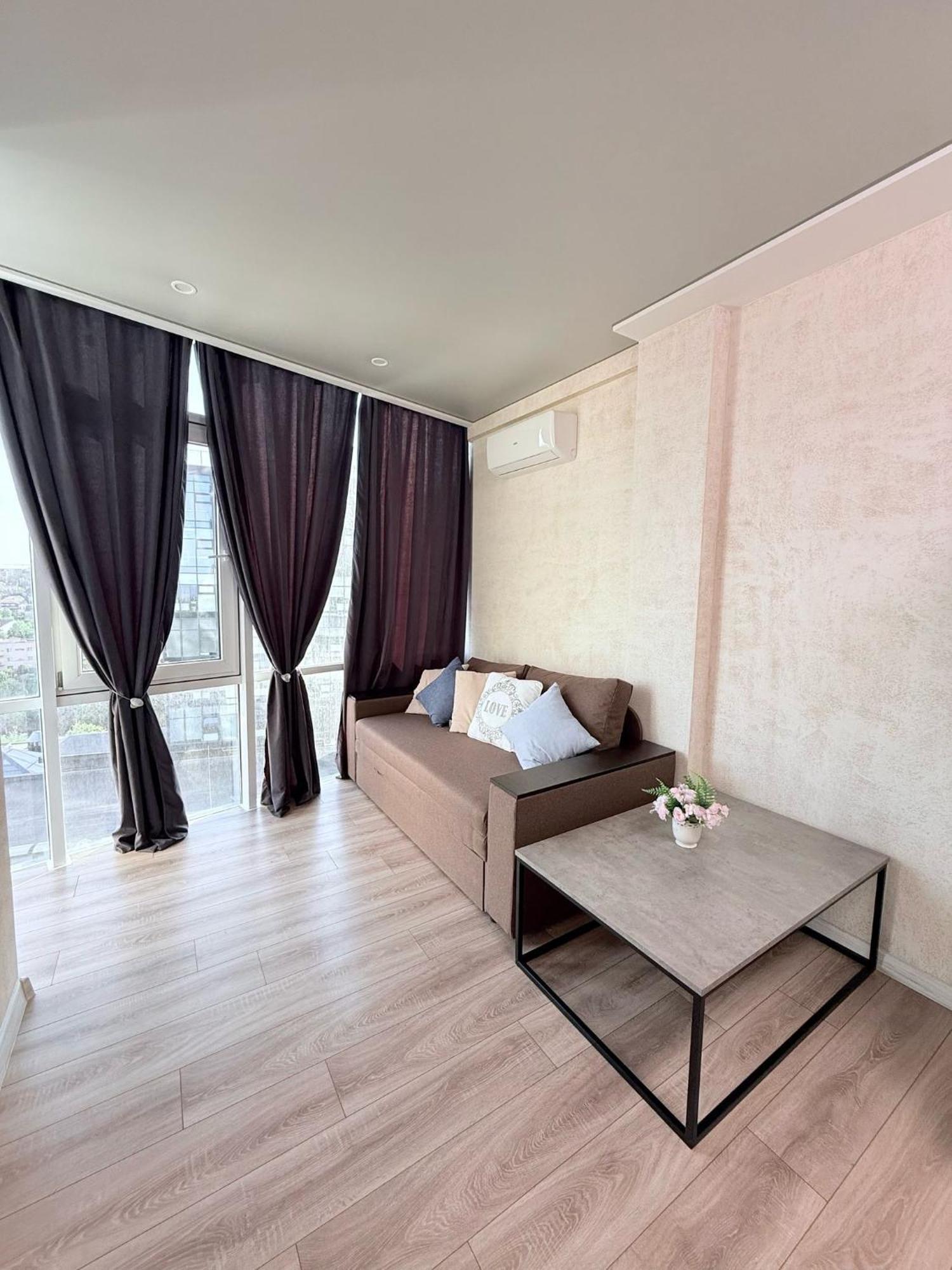 Gagarin Plaza Apartments Odesa Exterior photo