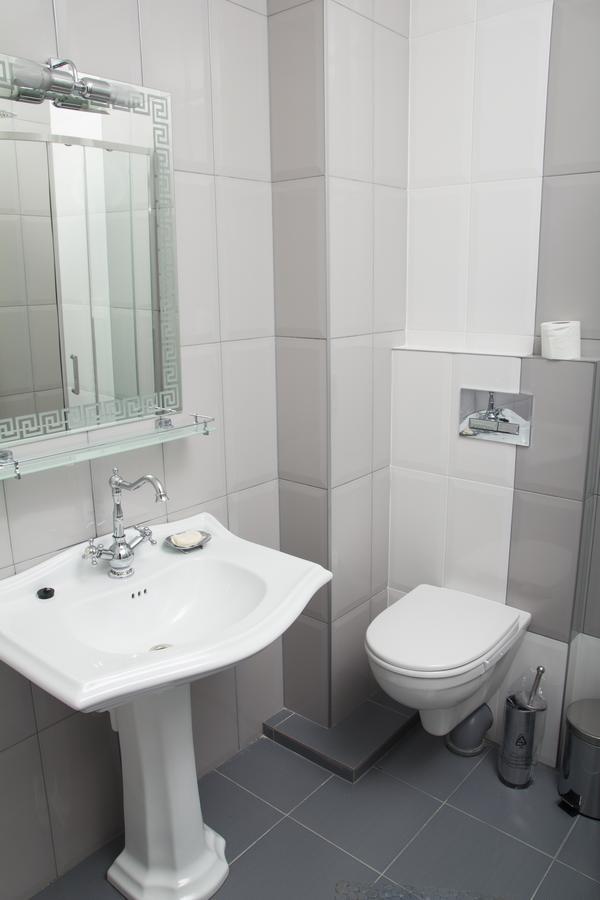 Gagarin Plaza Apartments Odesa Exterior photo
